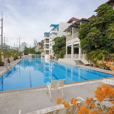 Argyle Apartments Pattaya Exterior foto